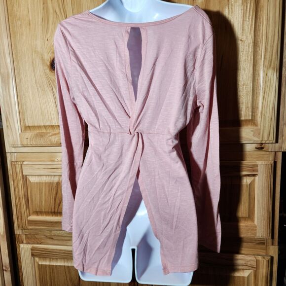 Women’s Tops Bundle – Size Small (4 Pieces, Mixed Brands) - Picture 7 of 9